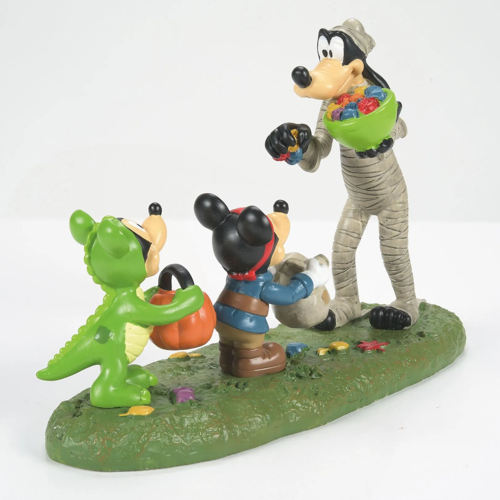 Department 56 Disney Village|Halloween Treats From Goofy