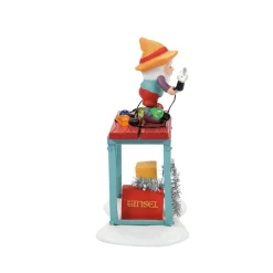 Department 56 North Pole Series|Time To Decorate